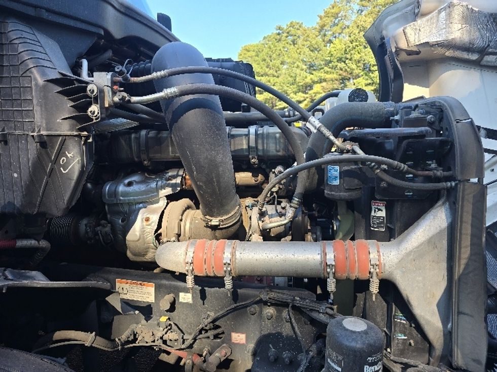 Sleeper Tractor-Heavy Duty Tractors-Freightliner-2020-T12664ST-Gainesville-GA-573,169\n\t\tmiles-$ 59,750 - Image 20