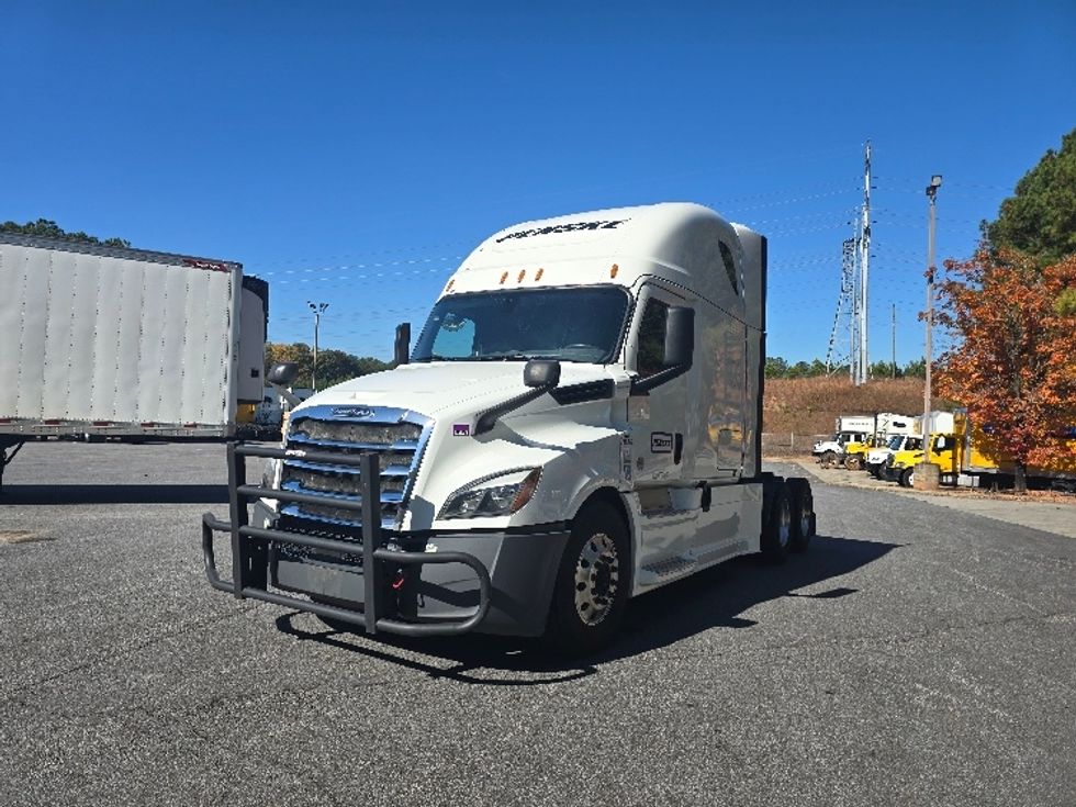 Sleeper Tractor-Heavy Duty Tractors-Freightliner-2020-T12664ST-Gainesville-GA-647,885\n\t\tmiles-$ 53,000 - Image 3