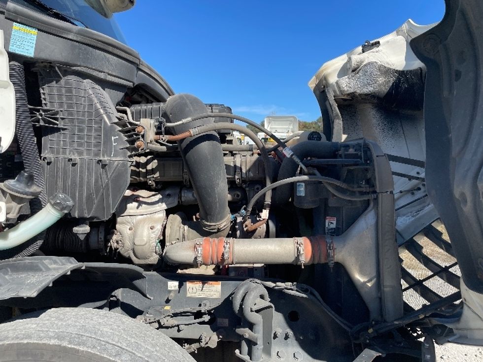 Sleeper Tractor-Heavy Duty Tractors-Freightliner-2020-T12664ST-Garden City-GA-341,077\n\t\tmiles-$ 73,000 - Image 20