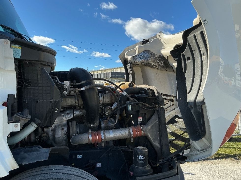 Sleeper Tractor-Heavy Duty Tractors-Freightliner-2020-T12664ST-Garden City-GA-671,162\n\t\tmiles-$ 48,250 - Image 20