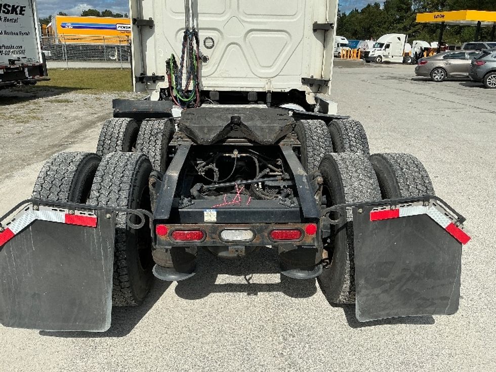 Sleeper Tractor-Heavy Duty Tractors-Freightliner-2020-T12664ST-Garden City-GA-671,162\n\t\tmiles-$ 48,250 - Image 6