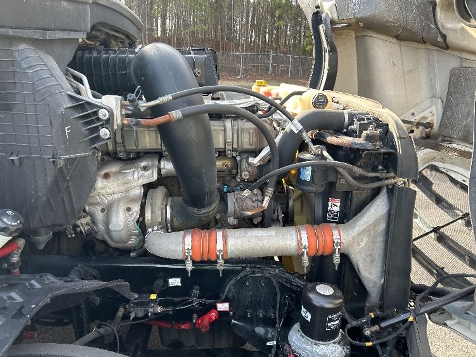 Sleeper Tractor-Heavy Duty Tractors-Freightliner-2020-T12664ST-Garner-NC-679,134\n\t\tmiles-$ 42,500 - Image 20