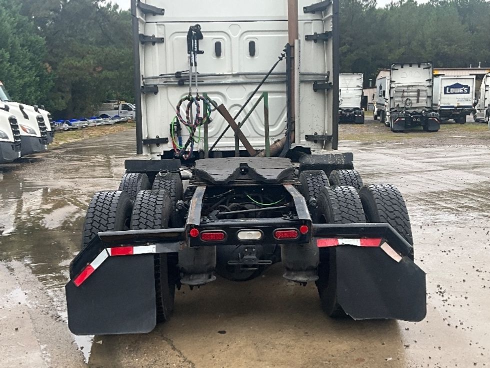 Sleeper Tractor-Heavy Duty Tractors-Freightliner-2020-T12664ST-Goldsboro-NC-345,345\n\t\tmiles-$ 73,750 - Image 6