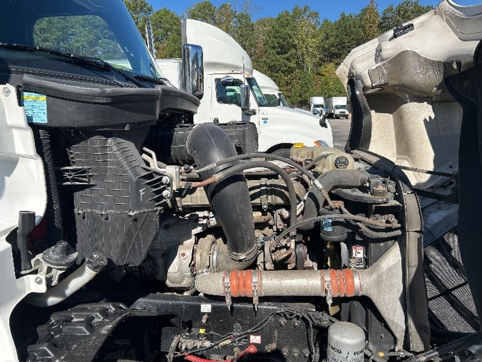 Sleeper Tractor-Heavy Duty Tractors-Freightliner-2020-T12664ST-Goldsboro-NC-566,861\n\t\tmiles-$ 51,750 - Image 20