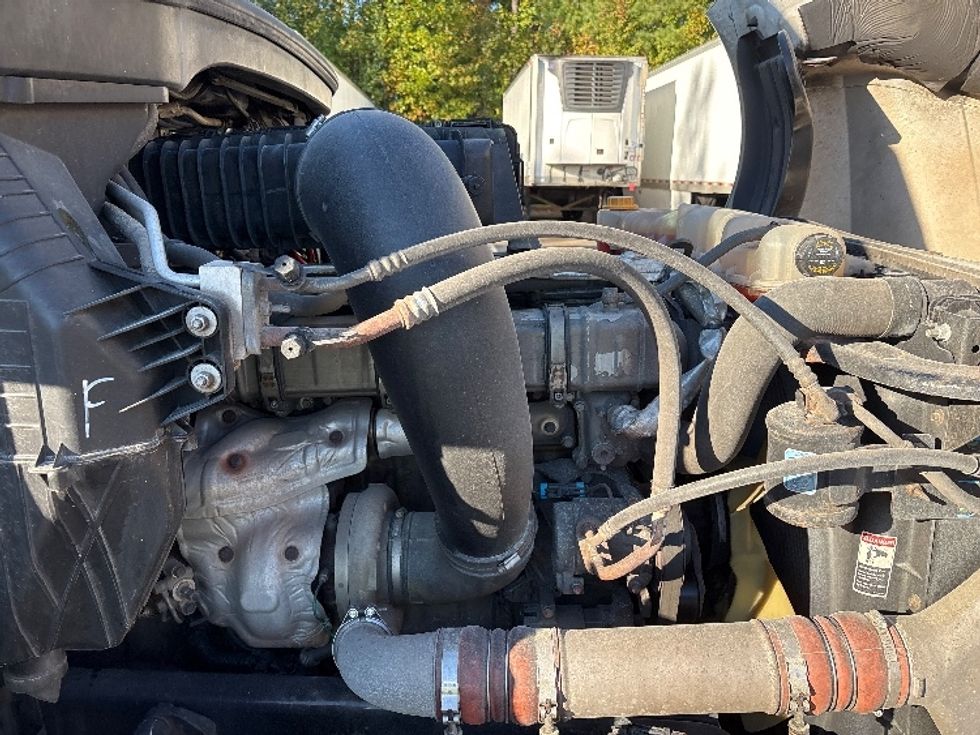 Sleeper Tractor-Heavy Duty Tractors-Freightliner-2020-T12664ST-Goldsboro-NC-793,004\n\t\tmiles-$ 37,750 - Image 20