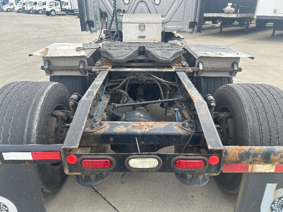 Sleeper Tractor-Heavy Duty Tractors-Freightliner-2020-T12664ST-Goshen-IN-521,703\n\t\tmiles-$ 51,250 - Image 6
