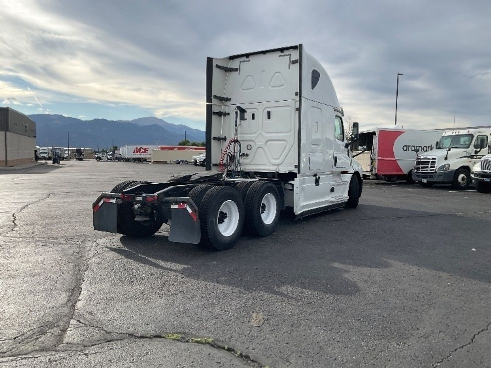 Sleeper Tractor-Heavy Duty Tractors-Freightliner-2020-T12664ST-Greeley-CO-381,884\n\t\tmiles-$ 76,250 - Image 7