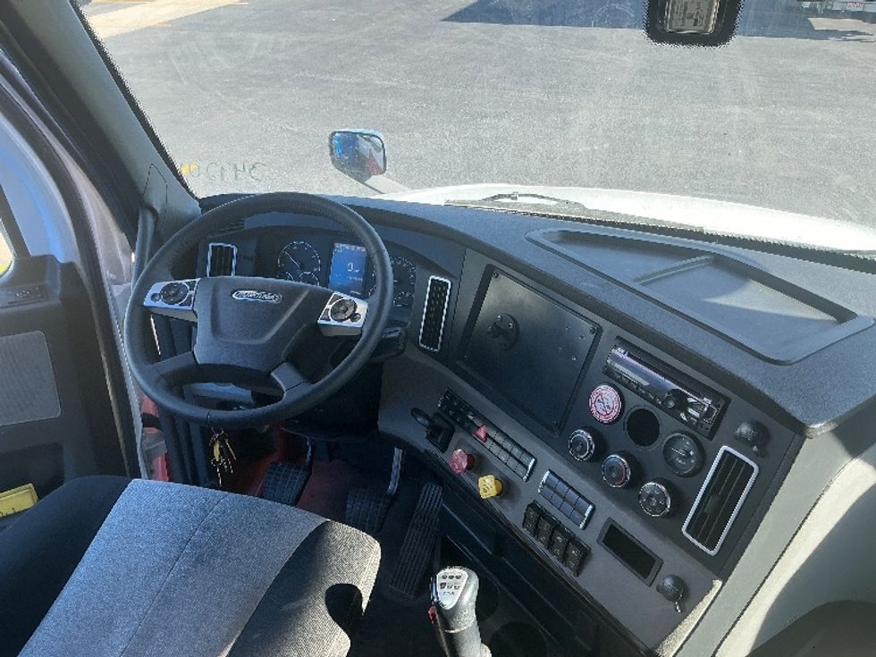 Sleeper Tractor-Heavy Duty Tractors-Freightliner-2020-T12664ST-Greeley-CO-456,460\n\t\tmiles-$ 73,750 - Image 12