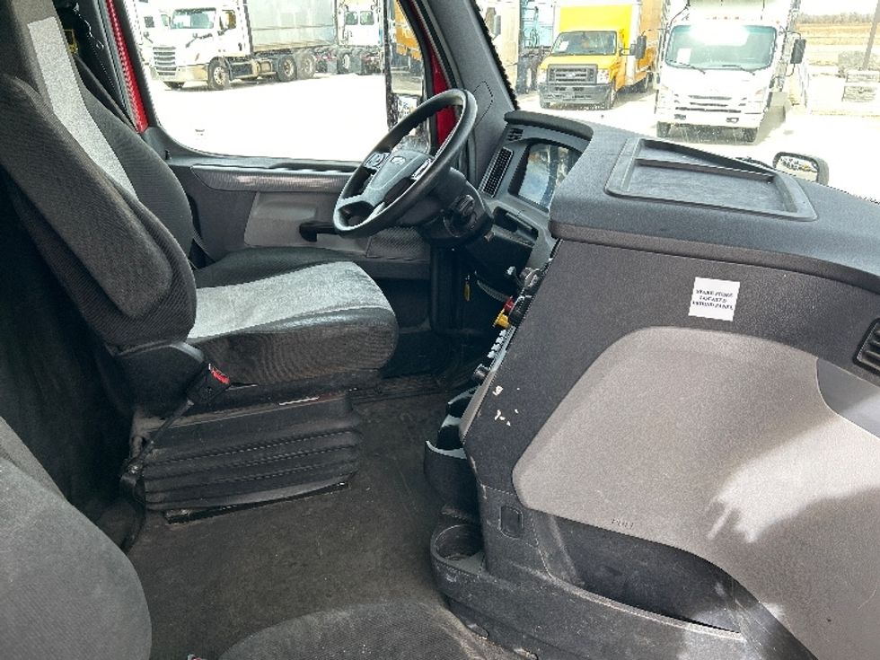 Sleeper Tractor-Heavy Duty Tractors-Freightliner-2020-T12664ST-Greeley-CO-547,872\n\t\tmiles-$ 58,000 - Image 15