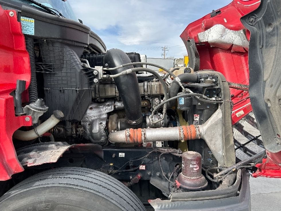 Sleeper Tractor-Heavy Duty Tractors-Freightliner-2020-T12664ST-Greeley-CO-547,872\n\t\tmiles-$ 58,000 - Image 20