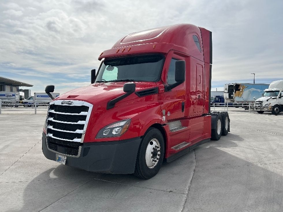 Sleeper Tractor-Heavy Duty Tractors-Freightliner-2020-T12664ST-Greeley-CO-547,872\n\t\tmiles-$ 58,000 - Image 3