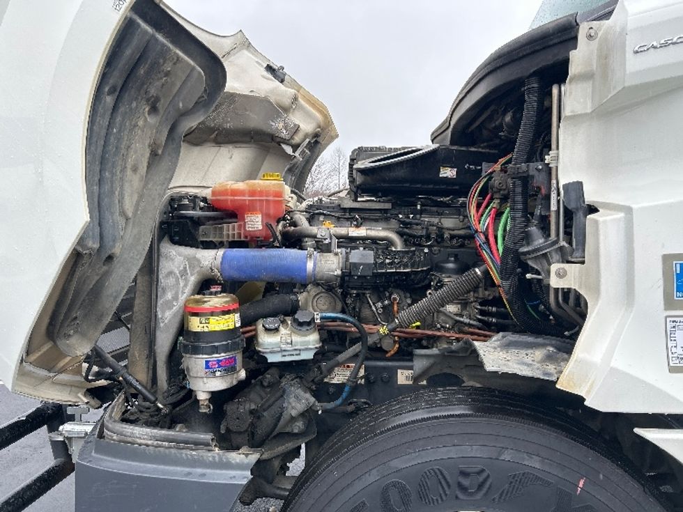 Sleeper Tractor-Heavy Duty Tractors-Freightliner-2020-T12664ST-Greensboro-NC-288,566\n\t\tmiles-$ 69,250 - Image 20