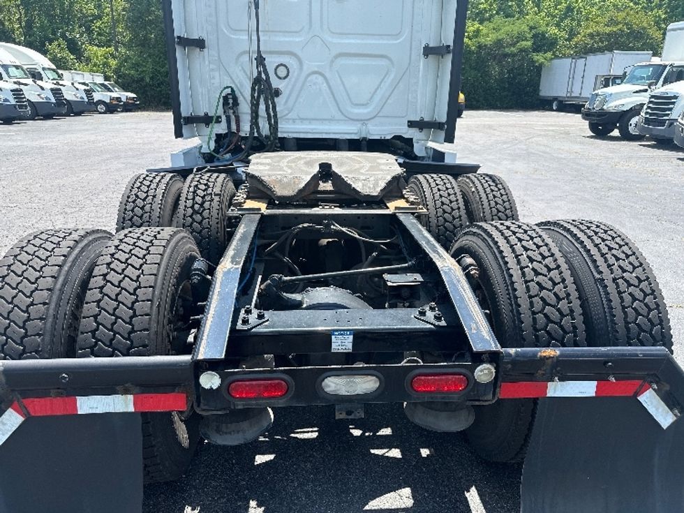 Sleeper Tractor-Heavy Duty Tractors-Freightliner-2020-T12664ST-Greensboro-NC-494,636\n\t\tmiles-$ 56,500 - Image 6