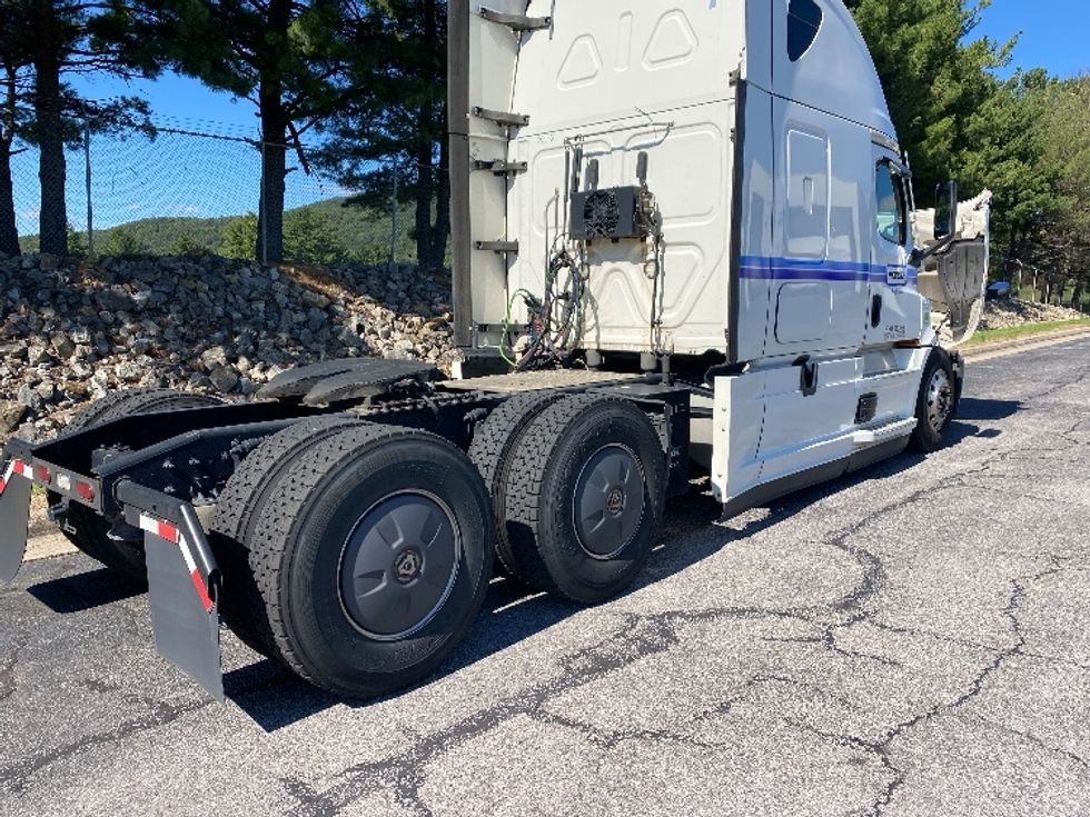 Sleeper Tractor-Heavy Duty Tractors-Freightliner-2020-T12664ST-Greensboro-NC-532,765\n\t\tmiles-$ 71,000 - Image 22