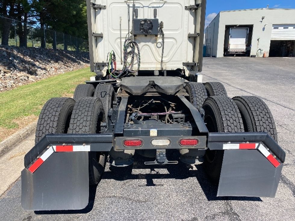 Sleeper Tractor-Heavy Duty Tractors-Freightliner-2020-T12664ST-Greensboro-NC-532,765\n\t\tmiles-$ 71,000 - Image 6