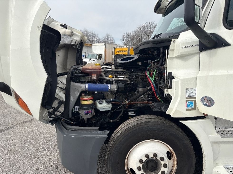 Sleeper Tractor-Heavy Duty Tractors-Freightliner-2020-T12664ST-Greer-SC-507,332\n\t\tmiles-$ 57,500 - Image 21