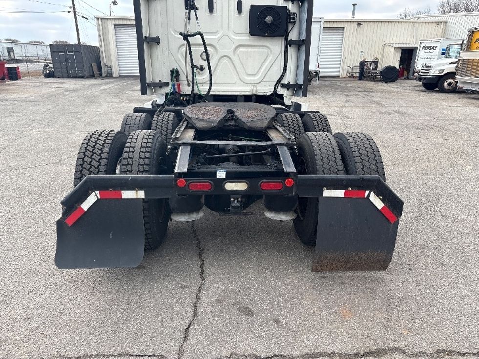 Sleeper Tractor-Heavy Duty Tractors-Freightliner-2020-T12664ST-Greer-SC-507,332\n\t\tmiles-$ 57,500 - Image 6