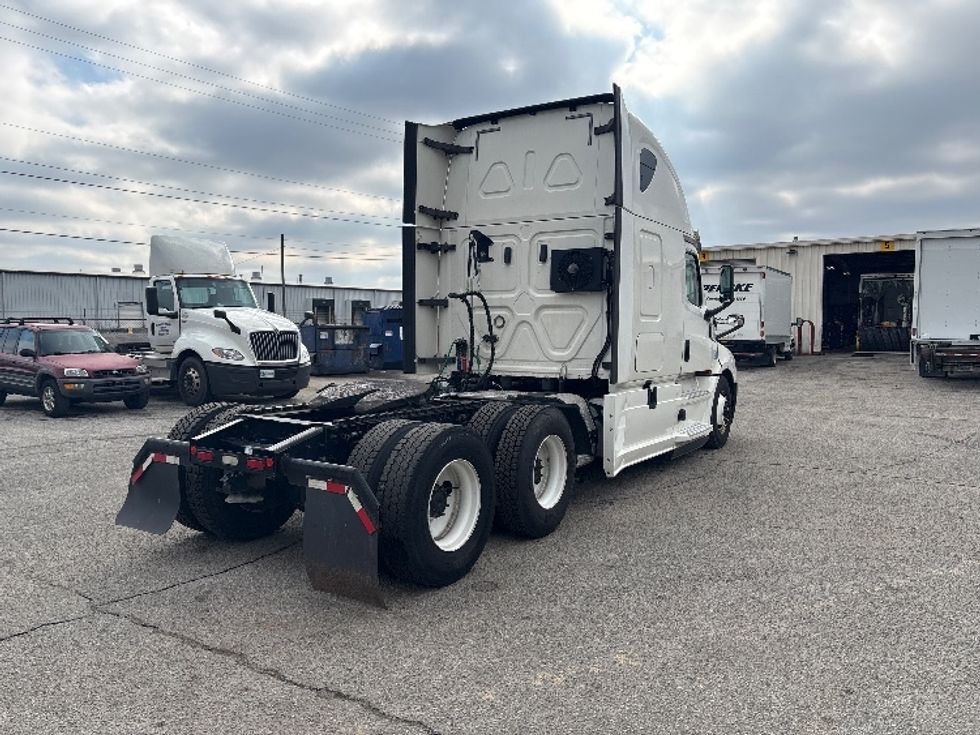 Sleeper Tractor-Heavy Duty Tractors-Freightliner-2020-T12664ST-Greer-SC-507,332\n\t\tmiles-$ 57,500 - Image 7