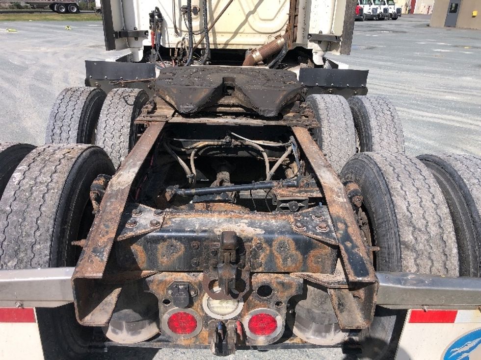 Sleeper Tractor-Heavy Duty Tractors-Freightliner-2020-T12664ST-Guilderland Center-NY-494,551\n\t\tmiles-$ 72,000 - Image 6