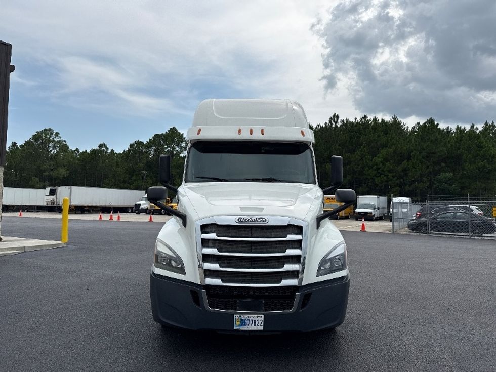 Sleeper Tractor-Heavy Duty Tractors-Freightliner-2020-T12664ST-Gulfport-MS-508,276\n\t\tmiles-$ 65,250 - Image 2