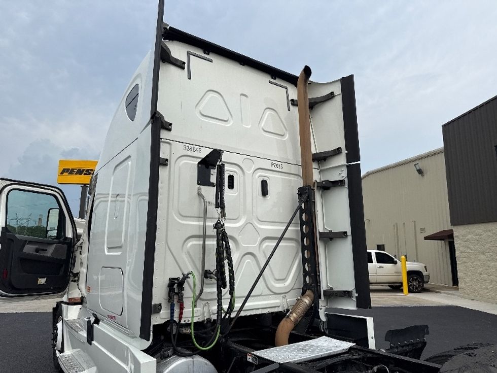 Sleeper Tractor-Heavy Duty Tractors-Freightliner-2020-T12664ST-Gulfport-MS-508,276\n\t\tmiles-$ 65,250 - Image 21