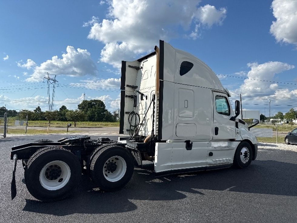 Sleeper Tractor-Heavy Duty Tractors-Freightliner-2020-T12664ST-Gulfport-MS-508,276\n\t\tmiles-$ 65,250 - Image 7