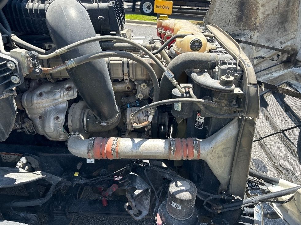 Sleeper Tractor-Heavy Duty Tractors-Freightliner-2020-T12664ST-Hammond-LA-686,282\n\t\tmiles-$ 44,250 - Image 20