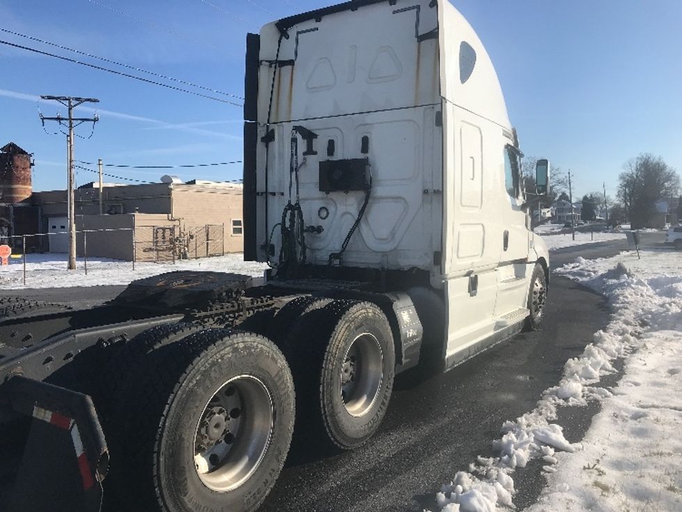 Sleeper Tractor-Heavy Duty Tractors-Freightliner-2020-T12664ST-Harrisburg-PA-374,436\n\t\tmiles-$ 68,000 - Image 7