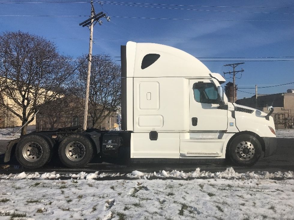 Sleeper Tractor-Heavy Duty Tractors-Freightliner-2020-T12664ST-Harrisburg-PA-374,436\n\t\tmiles-$ 68,000 - Image 8