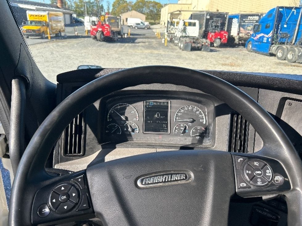 Sleeper Tractor-Heavy Duty Tractors-Freightliner-2020-T12664ST-Harrisburg-PA-471,479\n\t\tmiles-$ 60,750 - Image 11