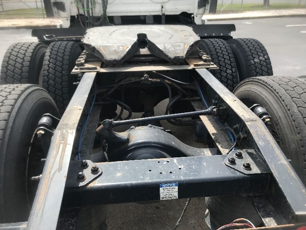 Sleeper Tractor-Heavy Duty Tractors-Freightliner-2020-T12664ST-Harrisburg-PA-566,394\n\t\tmiles-$ 51,250 - Image 6