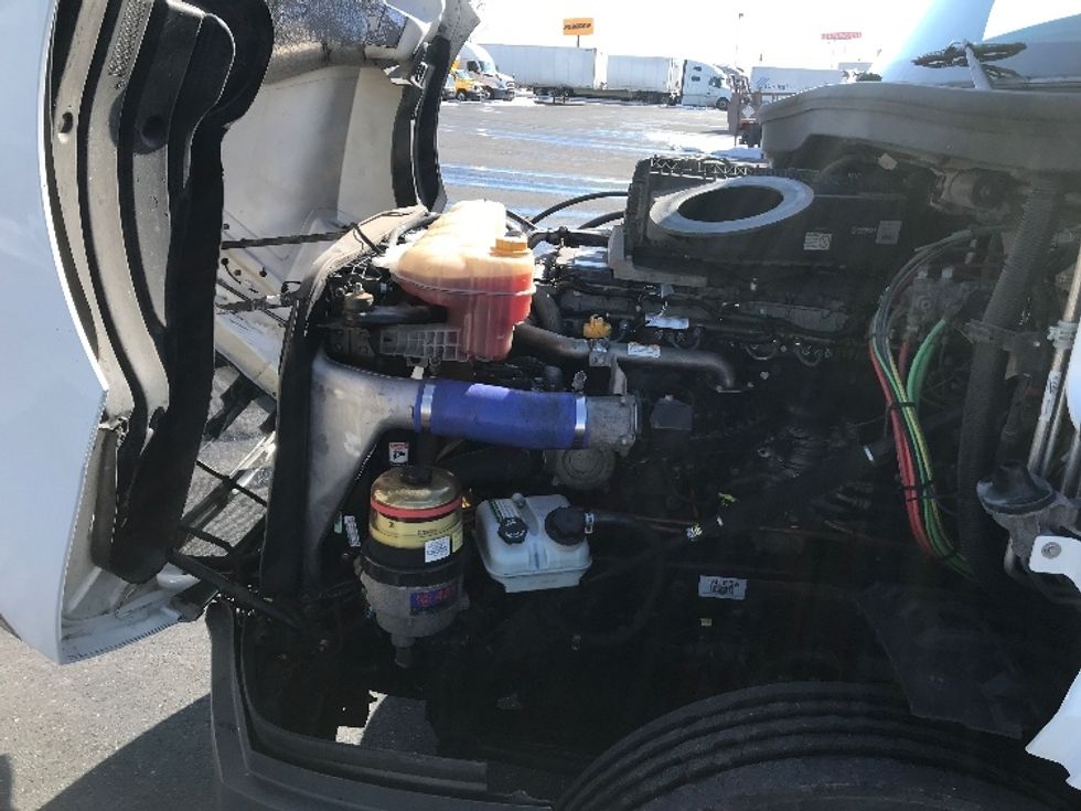 Sleeper Tractor-Heavy Duty Tractors-Freightliner-2020-T12664ST-Harrisonburg-VA-644,986\n\t\tmiles-$ 47,250 - Image 20