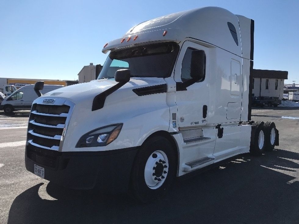 Sleeper Tractor-Heavy Duty Tractors-Freightliner-2020-T12664ST-Harrisonburg-VA-644,986\n\t\tmiles-$ 47,250 - Image 3