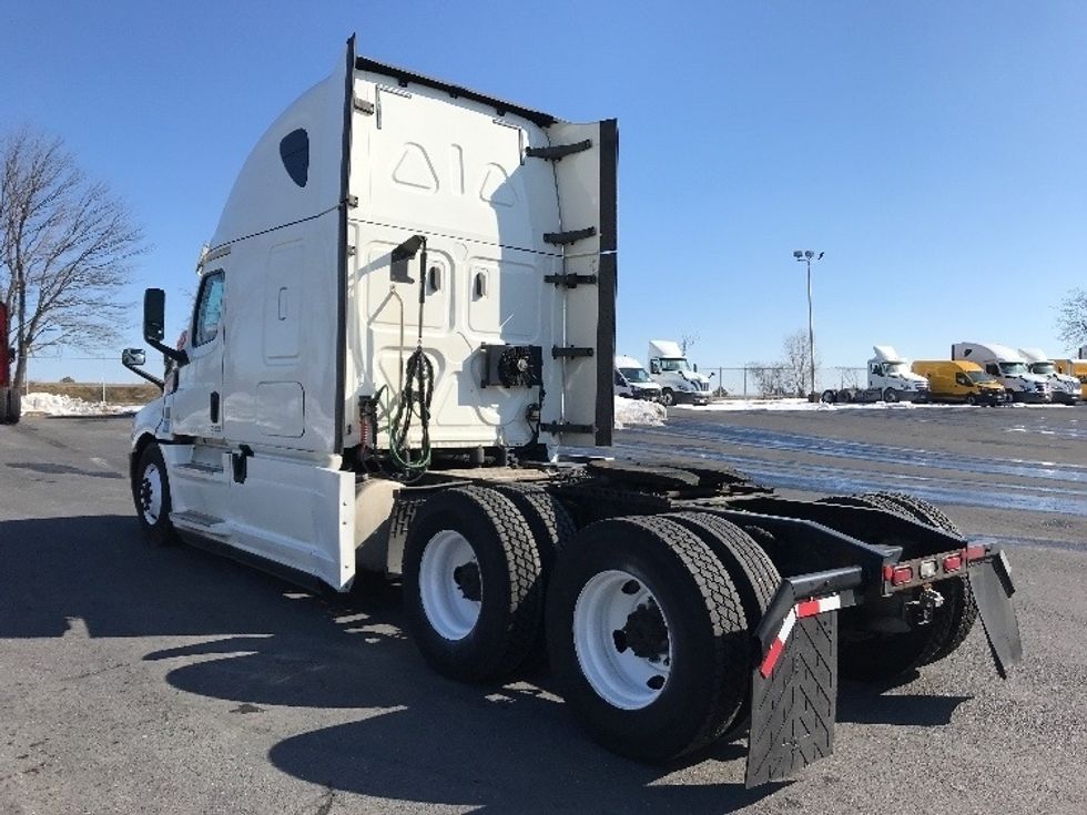 Sleeper Tractor-Heavy Duty Tractors-Freightliner-2020-T12664ST-Harrisonburg-VA-644,986\n\t\tmiles-$ 47,250 - Image 5