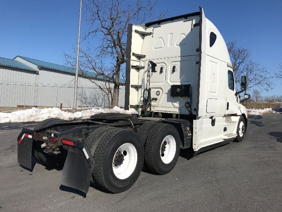Sleeper Tractor-Heavy Duty Tractors-Freightliner-2020-T12664ST-Harrisonburg-VA-644,986\n\t\tmiles-$ 47,250 - Image 7