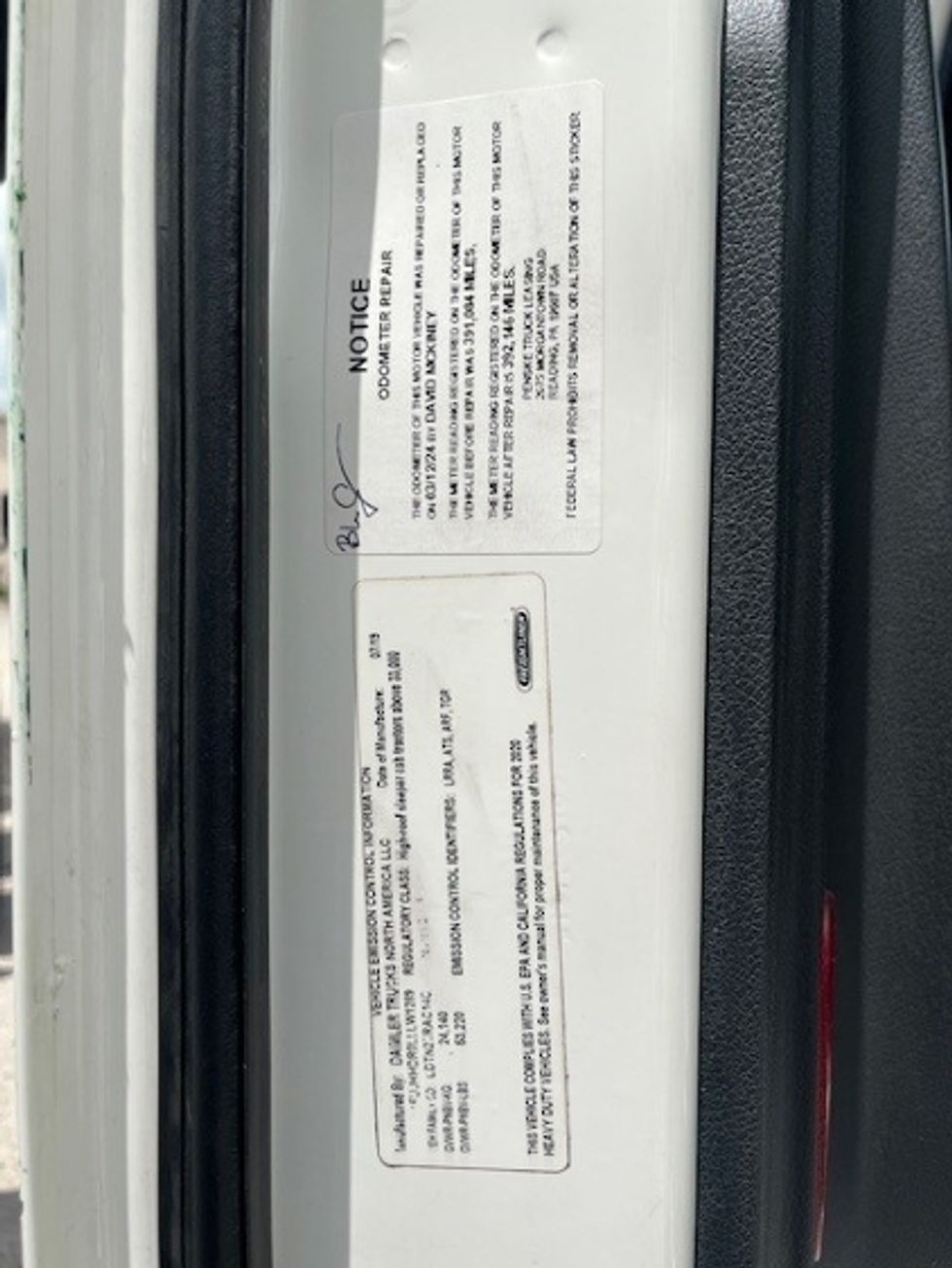 Sleeper Tractor-Heavy Duty Tractors-Freightliner-2020-T12664ST-Houston-MS-524,147\n\t\tmiles-$ 64,000 - Image 21