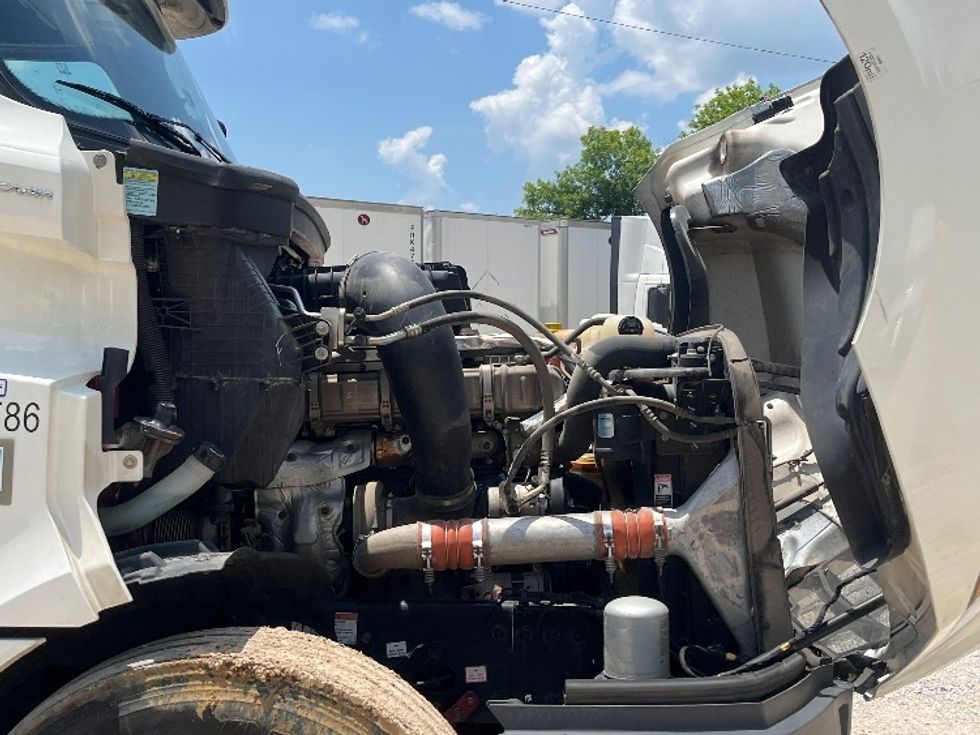 Sleeper Tractor-Heavy Duty Tractors-Freightliner-2020-T12664ST-Houston-MS-560,774\n\t\tmiles-$ 60,500 - Image 20