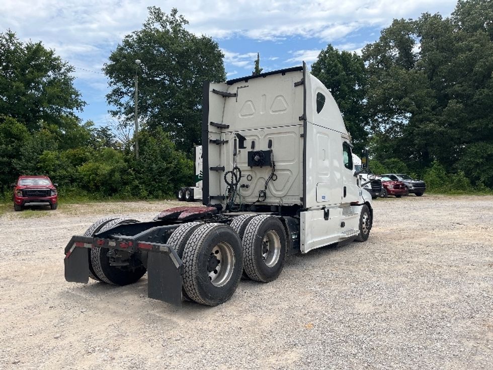 Sleeper Tractor-Heavy Duty Tractors-Freightliner-2020-T12664ST-Houston-MS-572,429\n\t\tmiles-$ 59,750 - Image 7