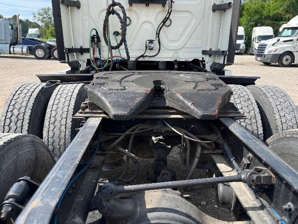 Sleeper Tractor-Heavy Duty Tractors-Freightliner-2020-T12664ST-Houston-MS-572,720\n\t\tmiles-$ 59,750 - Image 6