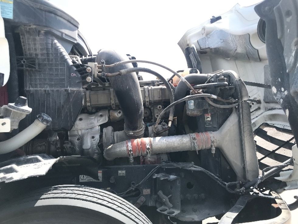 Sleeper Tractor-Heavy Duty Tractors-Freightliner-2020-T12664ST-Houston-TX-225,133\n\t\tmiles-$ 83,250 - Image 20