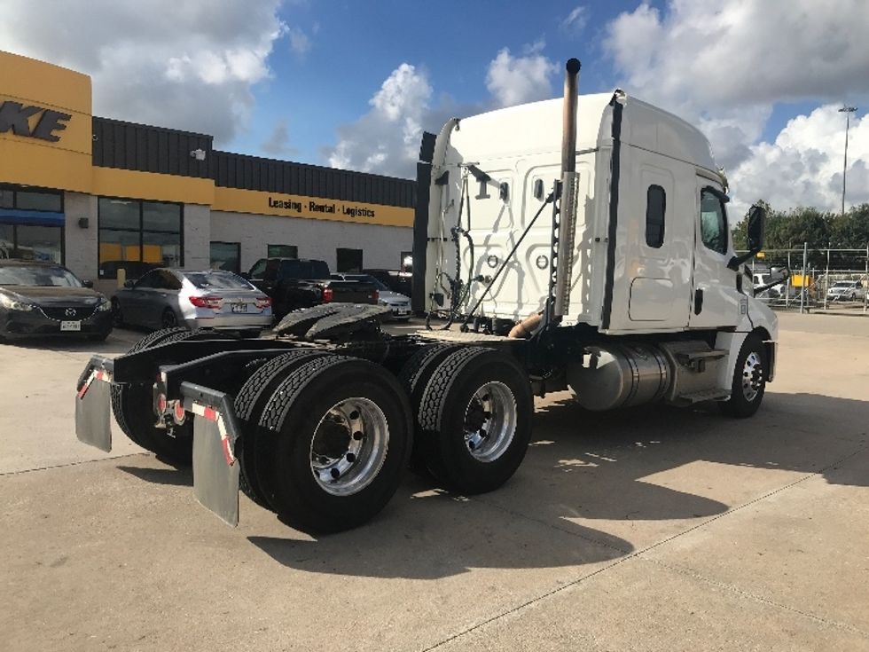Sleeper Tractor-Heavy Duty Tractors-Freightliner-2020-T12664ST-Houston-TX-225,133\n\t\tmiles-$ 83,250 - Image 7