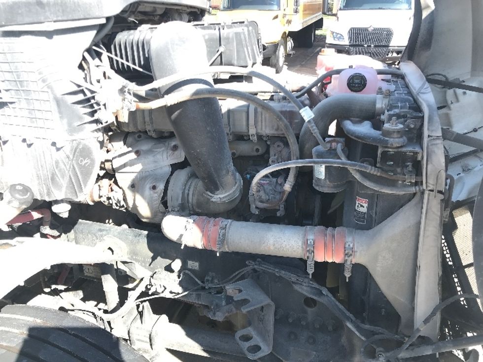 Sleeper Tractor-Heavy Duty Tractors-Freightliner-2020-T12664ST-Houston-TX-352,120\n\t\tmiles-$ 75,250 - Image 20