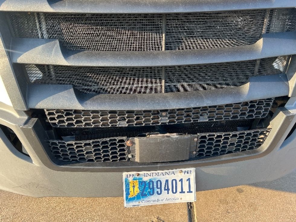 Sleeper Tractor-Heavy Duty Tractors-Freightliner-2020-T12664ST-Houston-TX-531,163\n\t\tmiles-$ 61,750 - Image 23