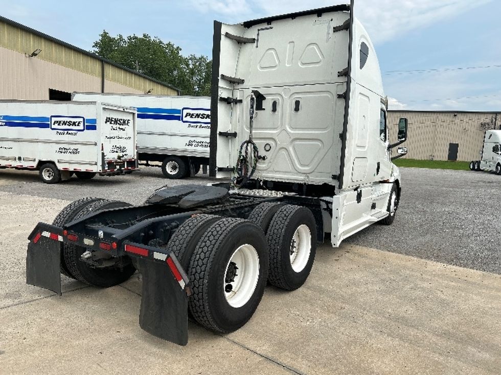 Sleeper Tractor-Heavy Duty Tractors-Freightliner-2020-T12664ST-Hueytown-AL-407,326\n\t\tmiles-$ 72,500 - Image 7