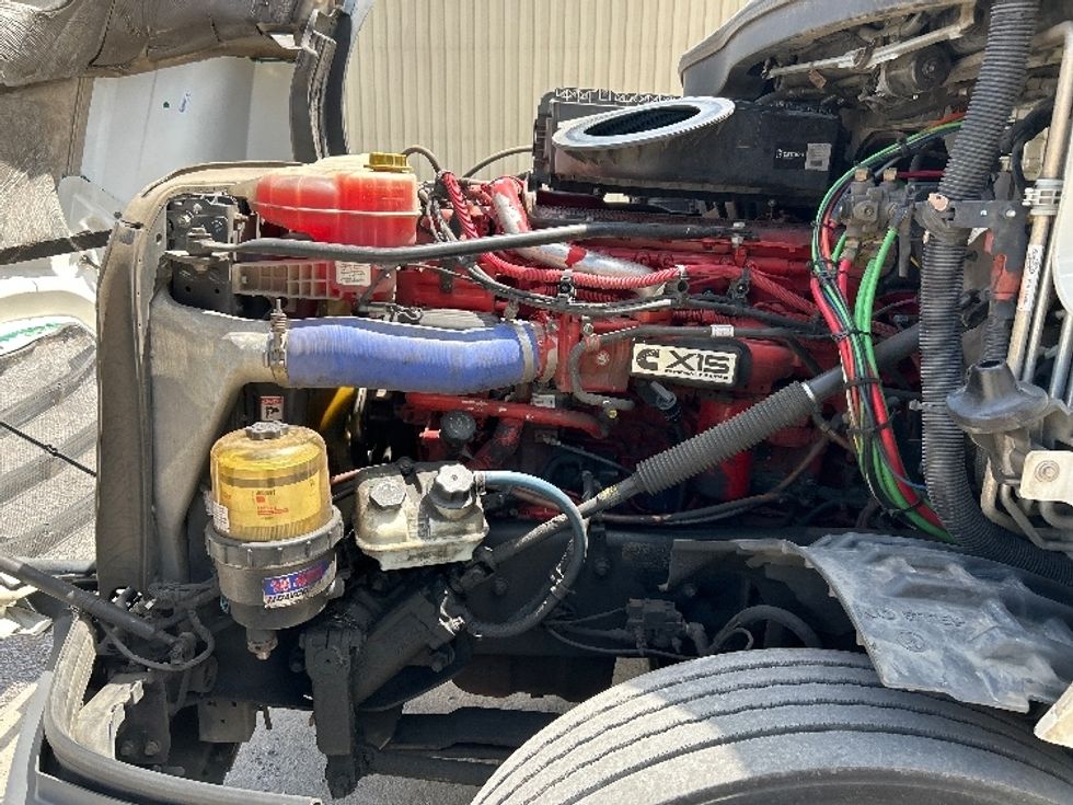 Sleeper Tractor-Heavy Duty Tractors-Freightliner-2020-T12664ST-Hueytown-AL-457,852\n\t\tmiles-$ 72,000 - Image 20
