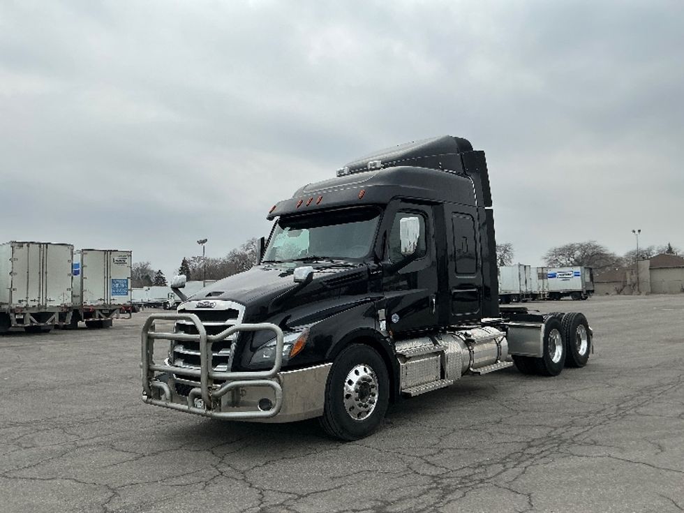 Sleeper Tractor-Heavy Duty Tractors-Freightliner-2020-T12664ST-Indianapolis-IN-496,734\n\t\tmiles-$ 68,000 - Image 3