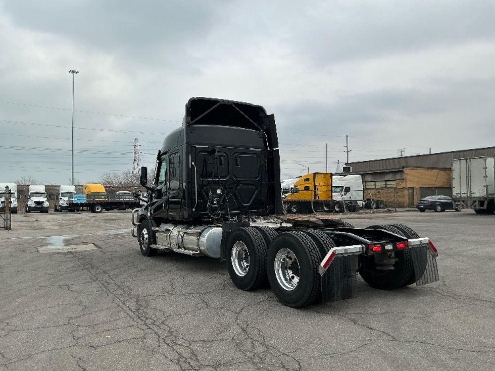 Sleeper Tractor-Heavy Duty Tractors-Freightliner-2020-T12664ST-Indianapolis-IN-496,734\n\t\tmiles-$ 68,000 - Image 5