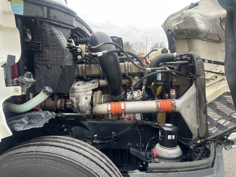 Sleeper Tractor-Heavy Duty Tractors-Freightliner-2020-T12664ST-Indianapolis-IN-584,016\n\t\tmiles-$ 55,250 - Image 20