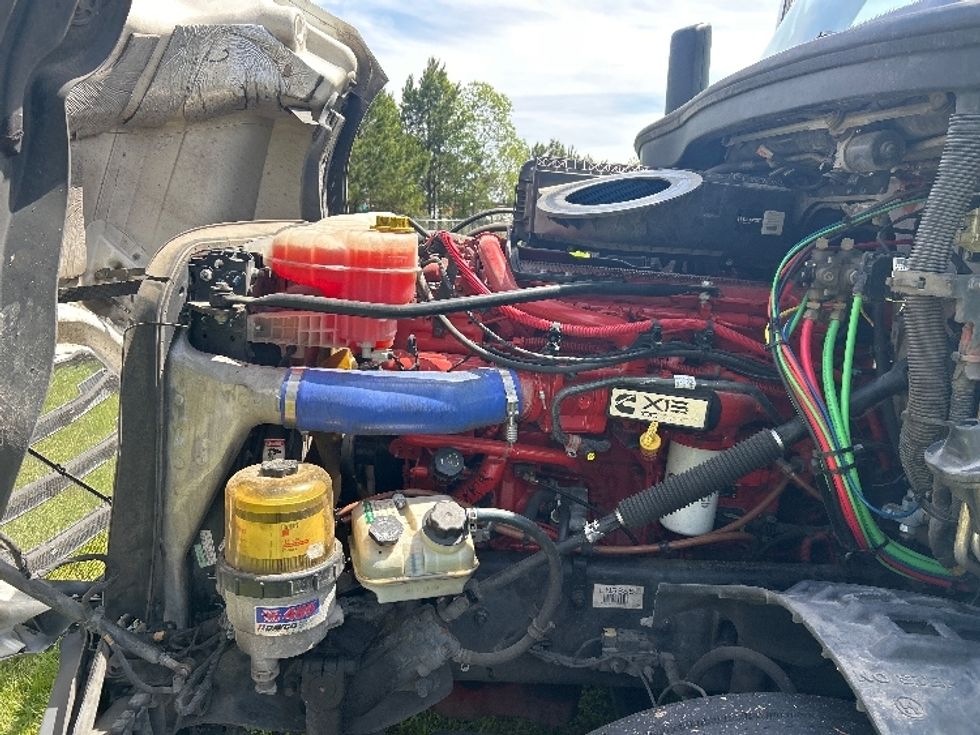 Sleeper Tractor-Heavy Duty Tractors-Freightliner-2020-T12664ST-Jackson-MS-482,967\n\t\tmiles-$ 64,500 - Image 21