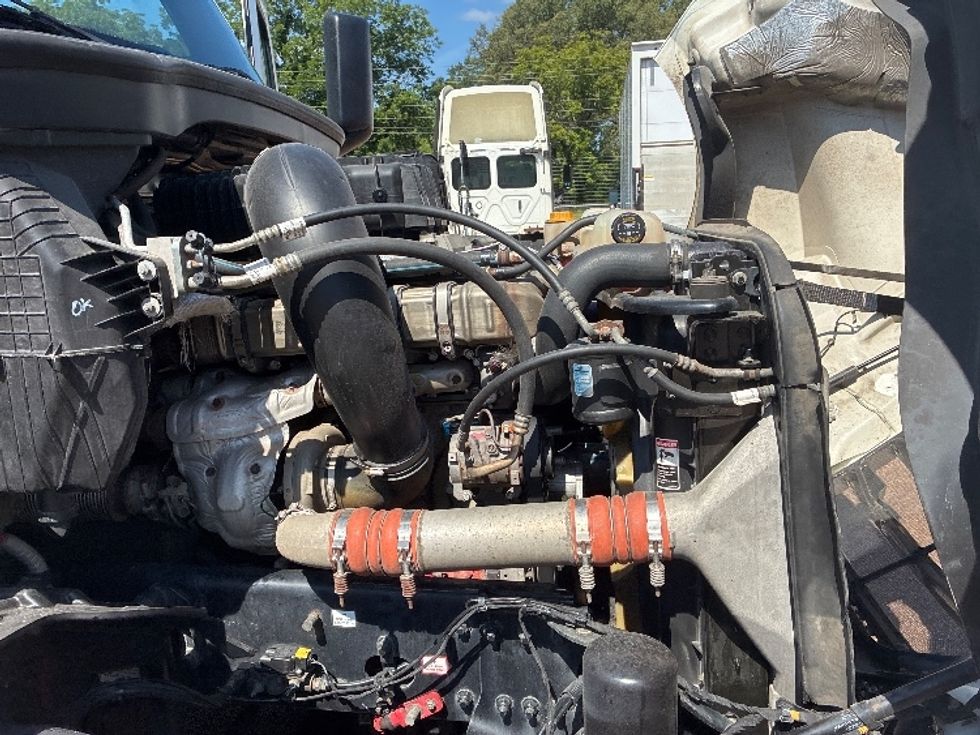 Sleeper Tractor-Heavy Duty Tractors-Freightliner-2020-T12664ST-Jackson-MS-491,977\n\t\tmiles-$ 67,500 - Image 20
